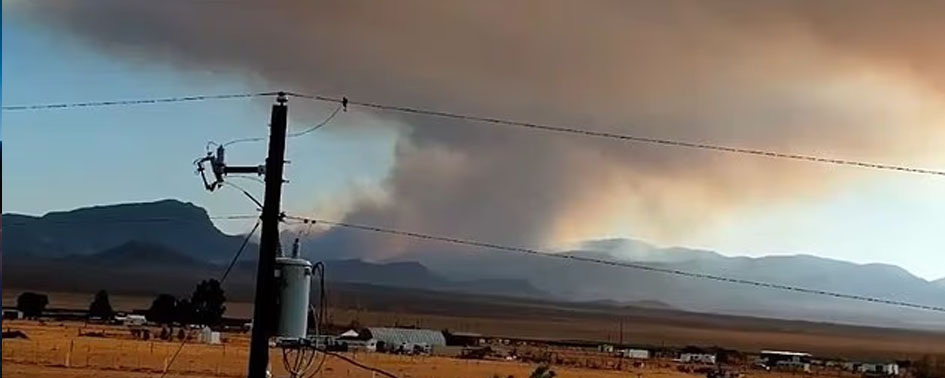 Incêndio enorme irrompe perto da Área 51 deixando observadores em frenesi