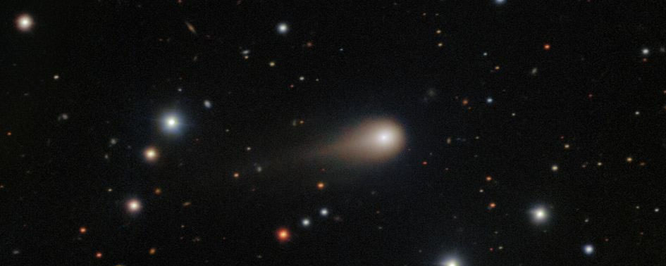 Cometa 3I/ATLAS lança jato massivo em direção ao Sol Cometa 3I/ATLAS lança jato massivo em direção ao Sol