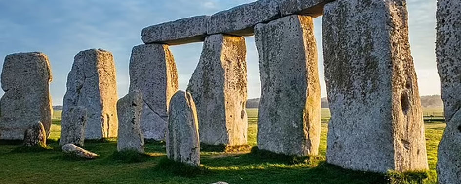 Arqueólogos descobrem novo elemento pré-histórico em Stonehenge